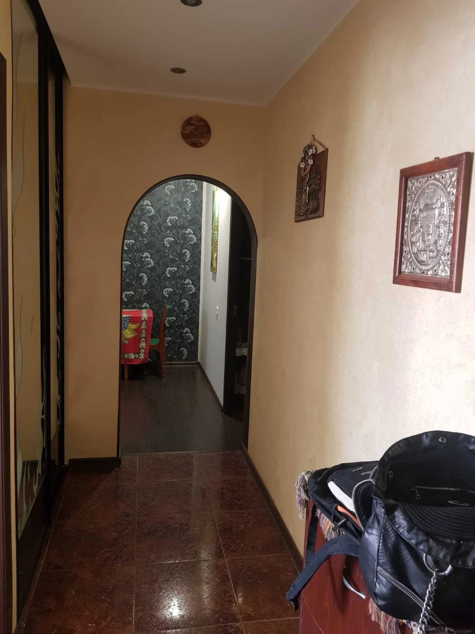 Urgent sale of a 3-room apartment in Saltovka.