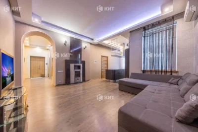 3 rooms, 106 sq. m., Center (24 Yaroslava Mudrogo St., Pushkinskaya metro station)