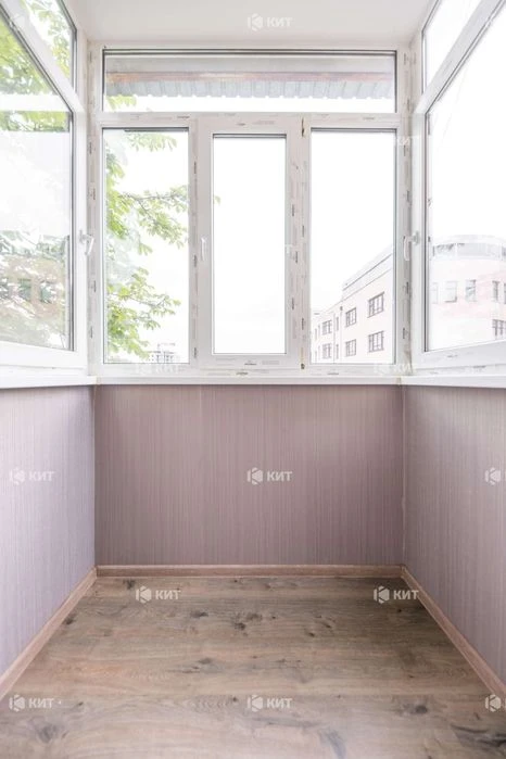3 rooms, 106 sq. m., Center (24 Yaroslava Mudrogo St., Pushkinskaya metro station)