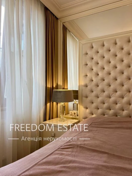 $300,000 Premium apartment in the White Elephant residential complex / Three bedrooms/