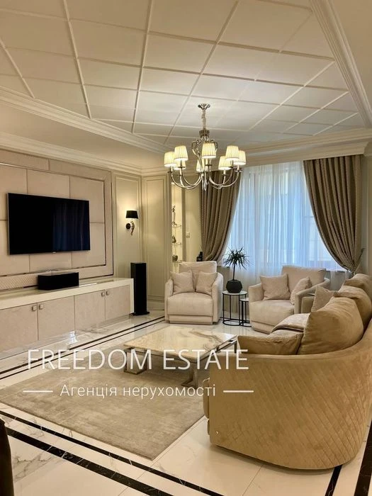 $300,000 Premium apartment in the White Elephant residential complex / Three bedrooms/