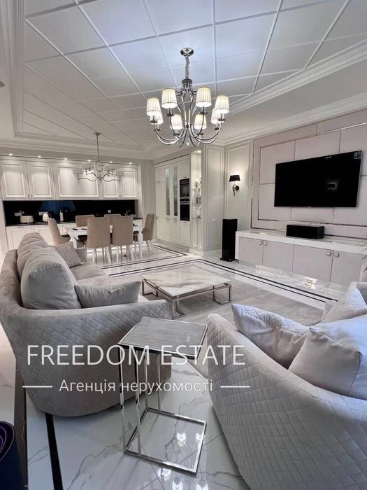 $300,000 Premium apartment in the White Elephant residential complex / Three bedrooms/