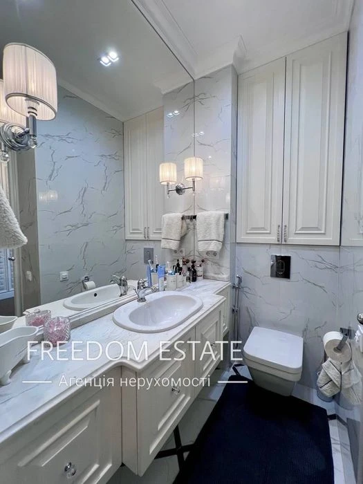 $300,000 Premium apartment in the White Elephant residential complex / Three bedrooms/