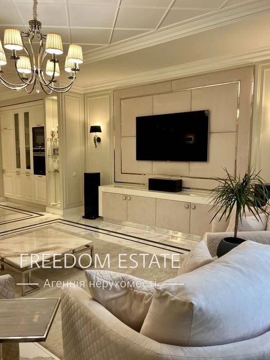 $300,000 Premium apartment in the White Elephant residential complex / Three bedrooms/