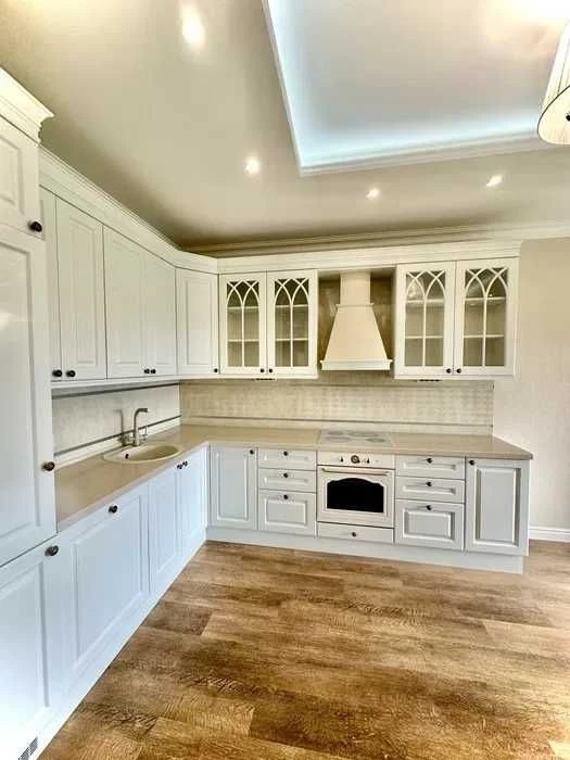 URGENT SALE! Selling a 2-room apartment of 80m2 in the Oleksiyivsky residential complex