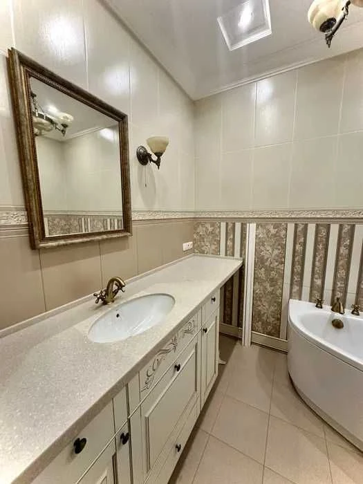 URGENT SALE! Selling a 2-room apartment of 80m2 in the Oleksiyivsky residential complex