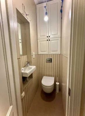 URGENT SALE! Selling a 2-room apartment of 80m2 in the Oleksiyivsky residential complex