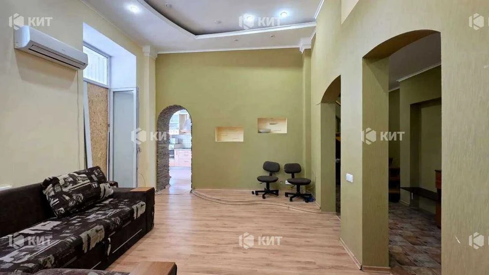 2 rooms, 70 sq. m., Center (Constitution Square metro station, Sumskaya St. 68) 132