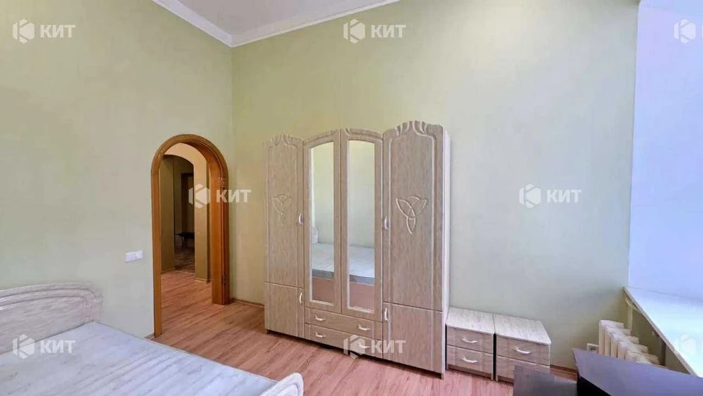 2 rooms, 70 sq. m., Center (Constitution Square metro station, Sumskaya St. 68) 132