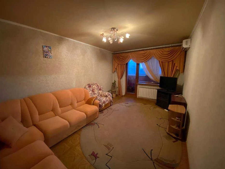 Sale of a 3-room apartment at 35 Astronomicheskaya St. (Zhuko village)