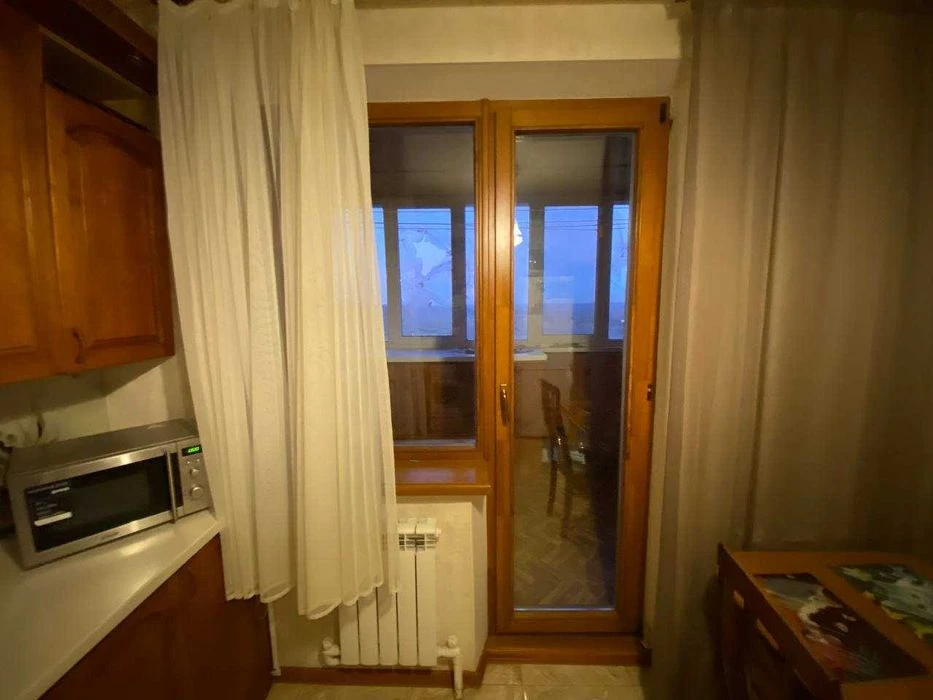 Sale of a 3-room apartment at 35 Astronomicheskaya St. (Zhuko village)