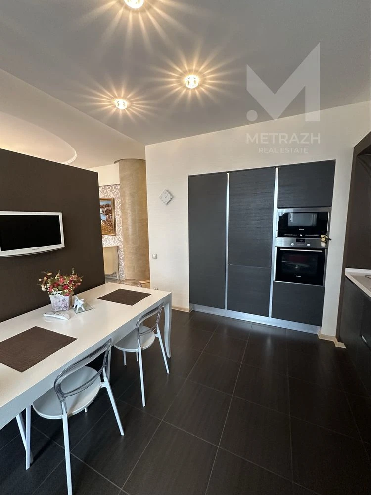 ‼️Residential Complex of Culture 22-B‼️Advantage! 135 m2 + Parking! Two Bedrooms
