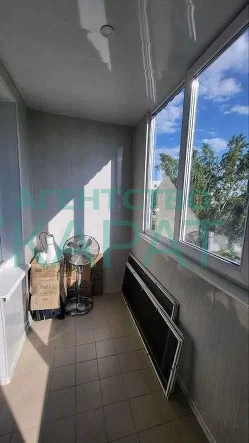 Two-room apartment for sale, near Malysheva Plant metro station, major renovations