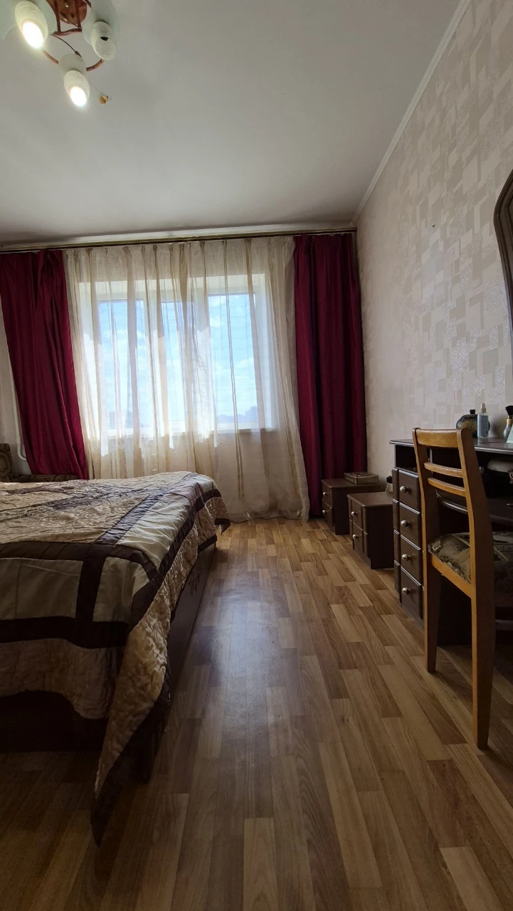 Alekseevka I offer to buy 3 apartments with furniture and appliances