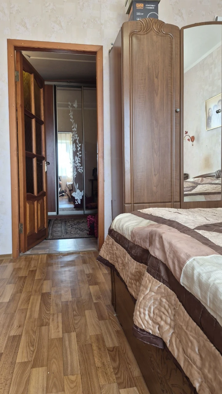 Alekseevka I offer to buy 3 apartments with furniture and appliances