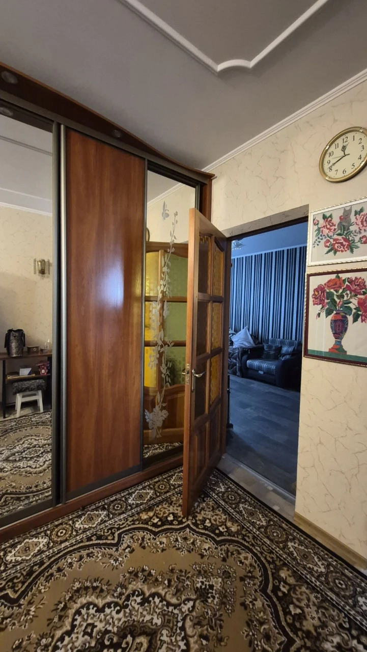 Alekseevka I offer to buy 3 apartments with furniture and appliances