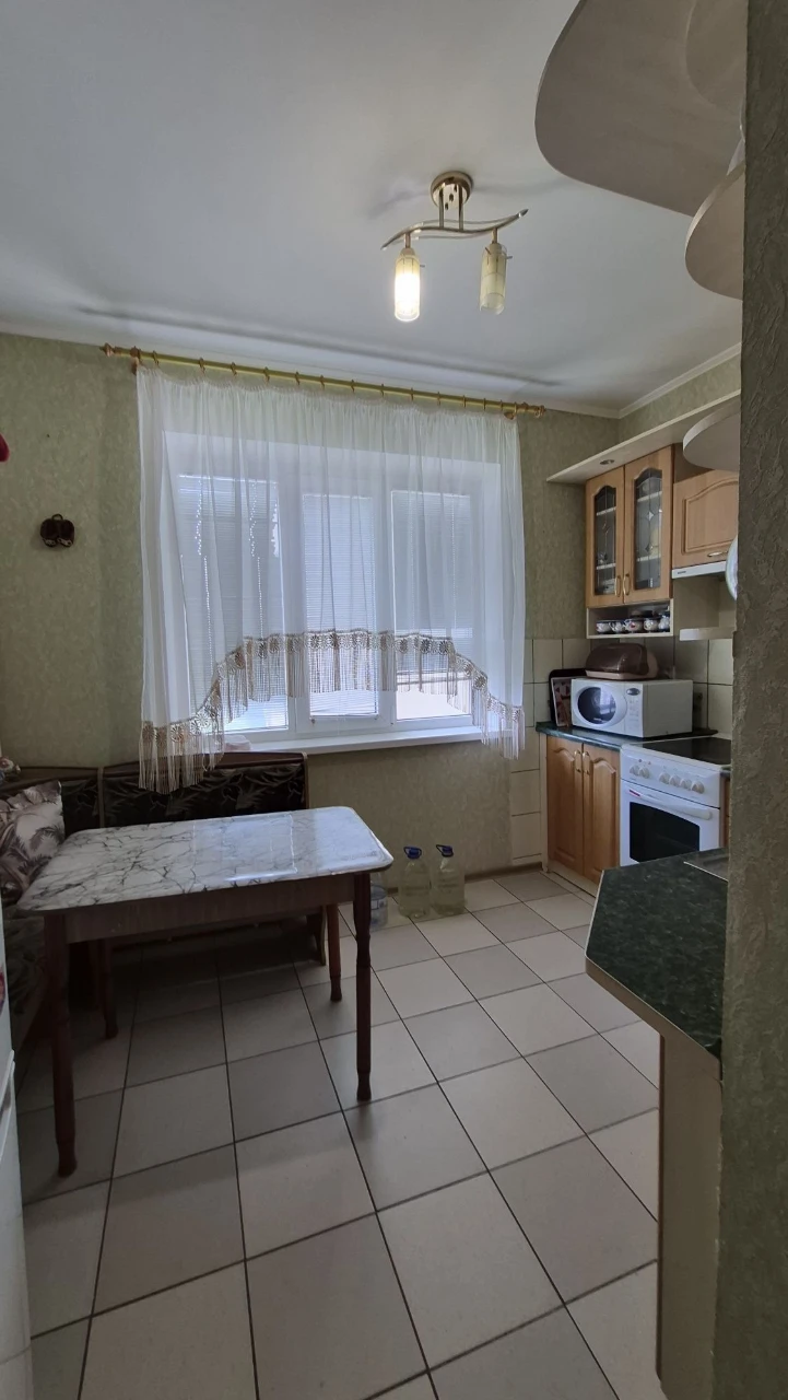 Alekseevka I offer to buy 3 apartments with furniture and appliances