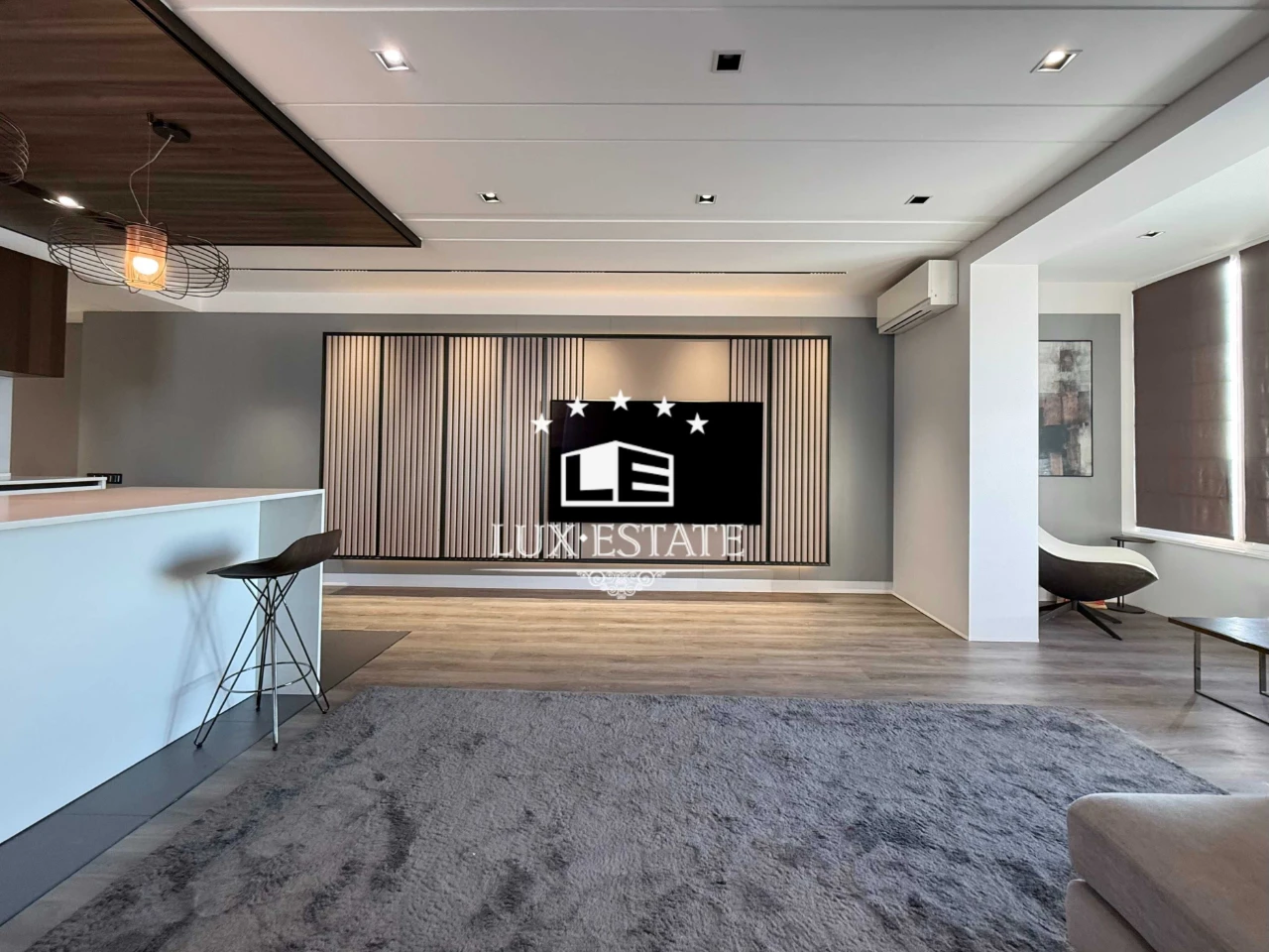 Sale of a designer, view-worthy 4-room apartment in the Rod residential complex