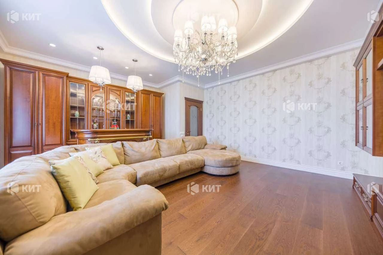 2 rooms 105m2 Center (University, Shevchenko Park, Residential Complex Ostrov) 124