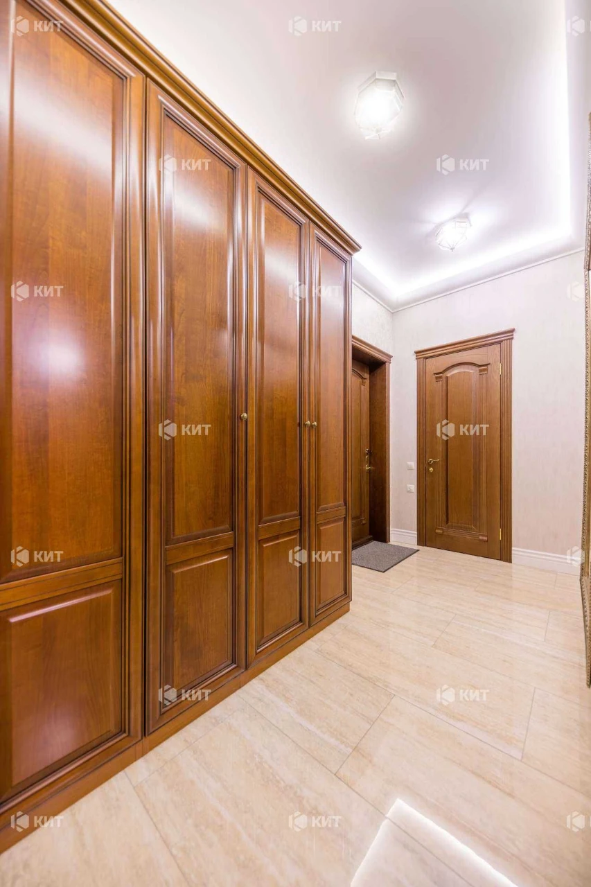2 rooms 105m2 Center (University, Shevchenko Park, Residential Complex Ostrov) 124