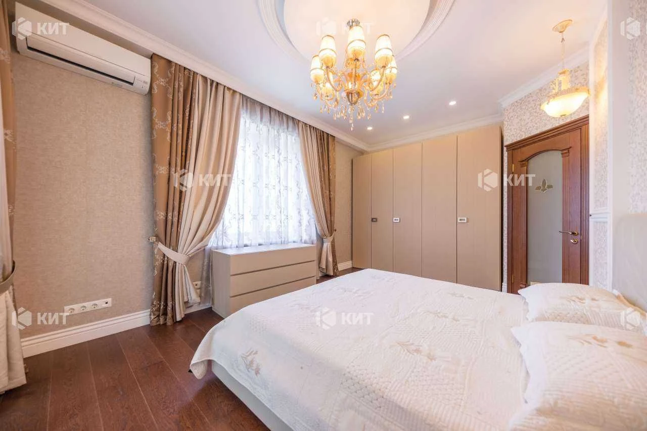 2 rooms 105m2 Center (University, Shevchenko Park, Residential Complex Ostrov) 124