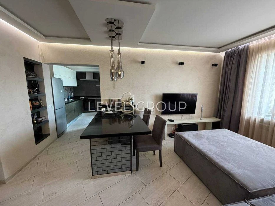 WITHOUT % 3-room apartment for sale, 18a Grigorenko St. / Poznyaki / Akhmat