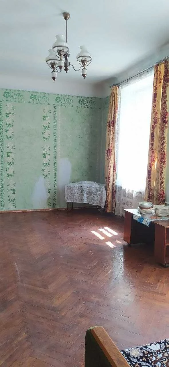 3-room apartment, 90.1 m2, Levada 5 min., good bargaining.