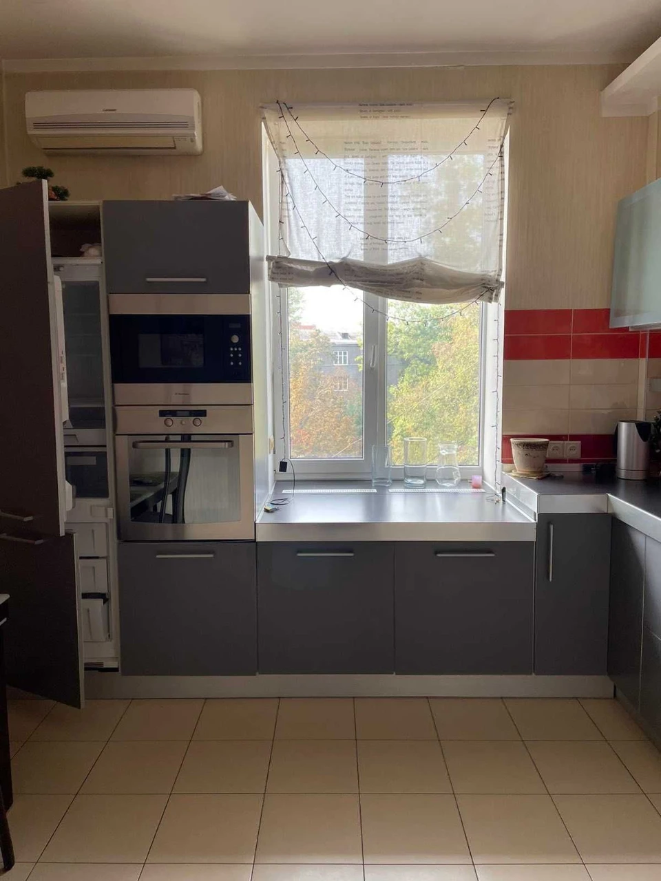 2 rooms, 65 sq m, metro station Naukova, major renovation (404947)
