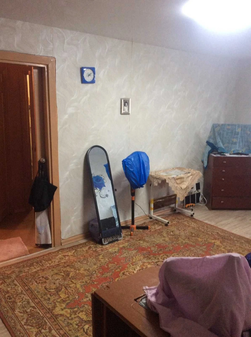 Urgent sale of a three-room apartment on Aerospace Avenue (Gagarin Avenue)