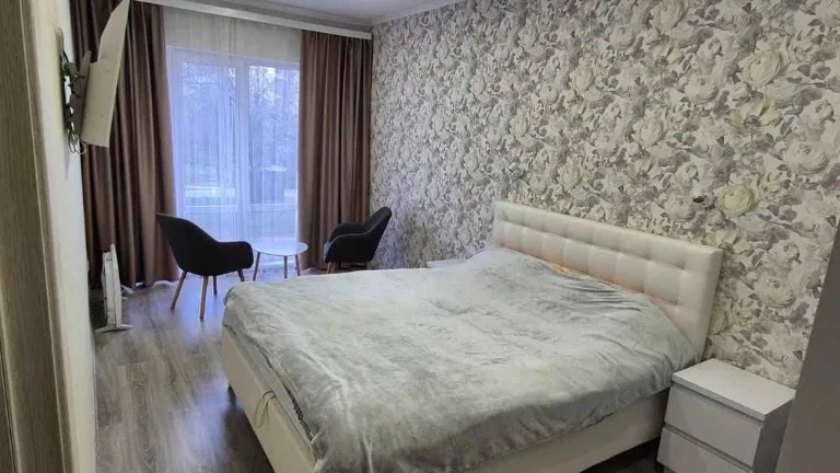 Selling a 2-bedroom apartment in the Parkovy Kvartal residential complex, 70 sq m (22838)