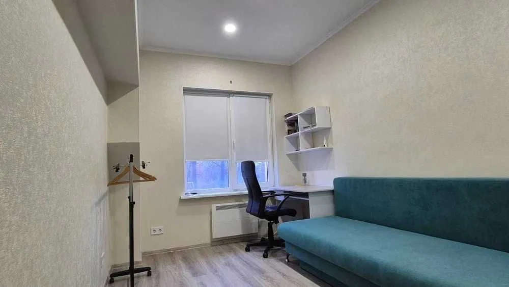 Selling a 2-bedroom apartment in the Parkovy Kvartal residential complex, 70 sq m (22838)