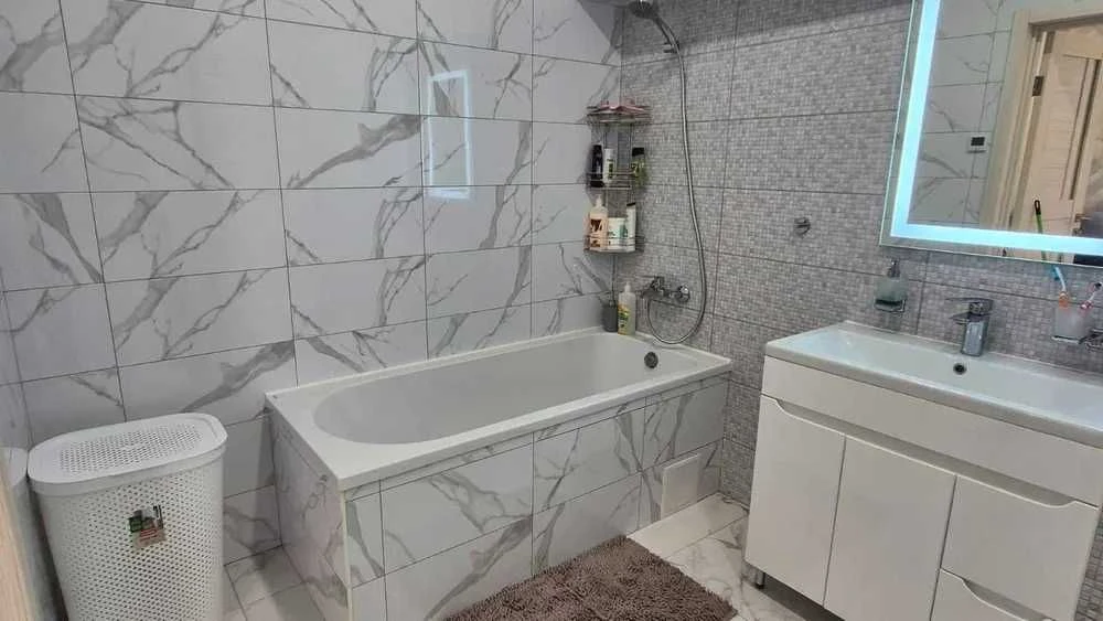 Selling a 2-bedroom apartment in the Parkovy Kvartal residential complex, 70 sq m (22838)