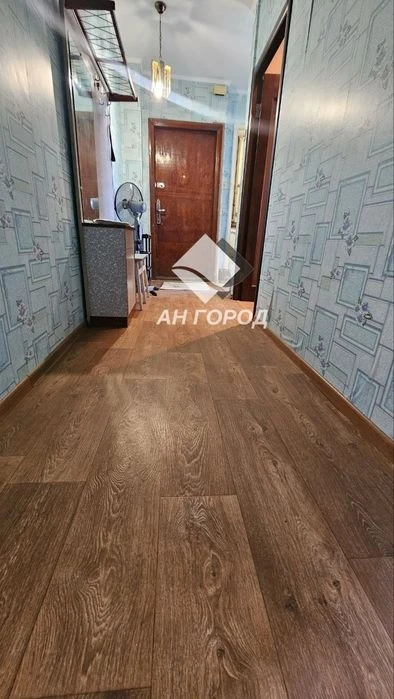 Kholodnaya Gora, Cherednichenkovskiy Lane 7, 3-room apartment