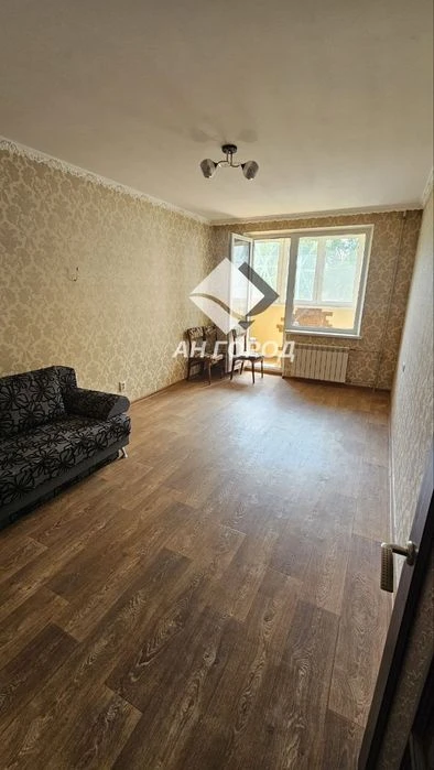 Kholodnaya Gora, Cherednichenkovskiy Lane 7, 3-room apartment
