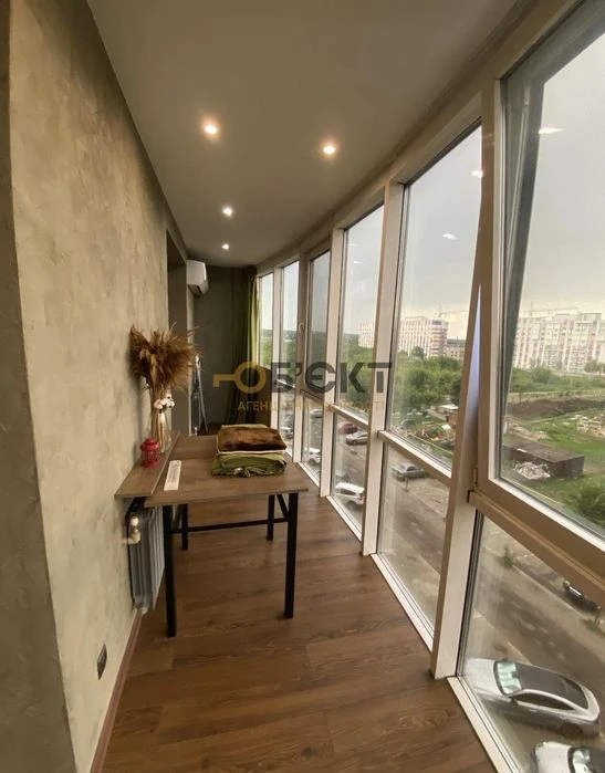2-room apartment for sale, 69 m2, River Town residential complex, Naukov city