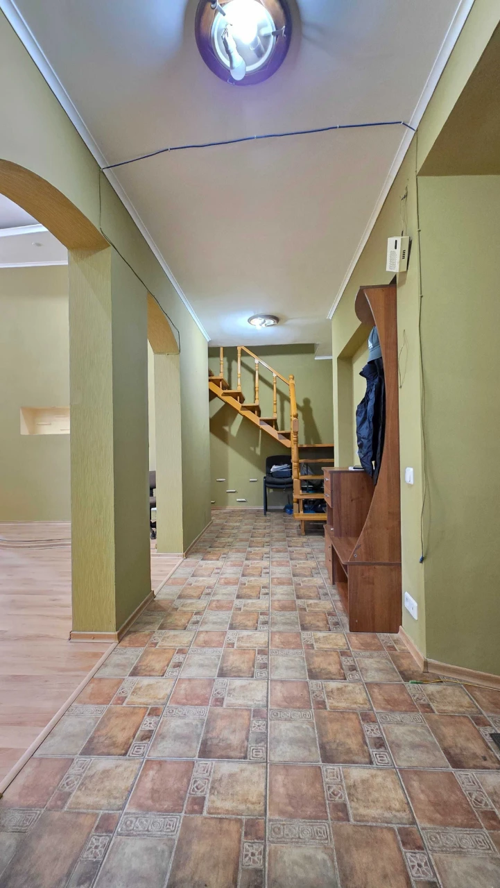 DC S4 For sale 2-room apartment CENTER SUMSKAYA metro station Univer