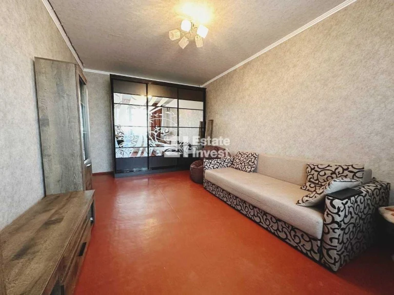 I will sell a 3-room apartment on Klochkivska Street, 199B.