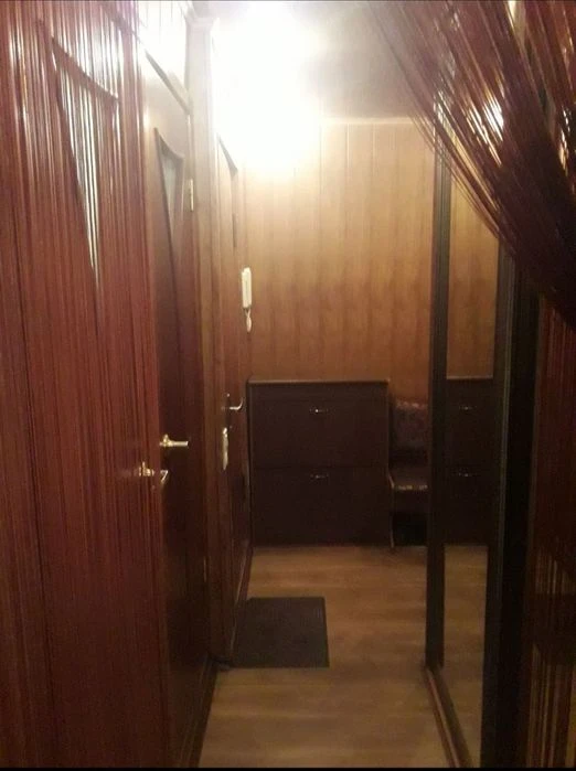 I will sell a 3-room apartment in TRK Ukraine