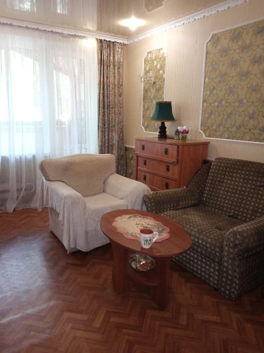 I will sell a 3-room apartment in TRK Ukraine