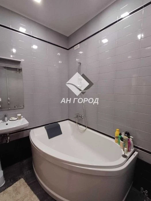 єОселя Продаж 3-кімн. 2/9 ЖК Олексіївський метро Перемога