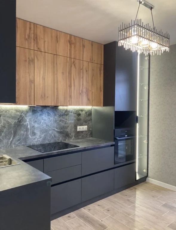I am selling a one-room apartment of 40.5 sq m, 5/16 p., in the Hydro residential complex.