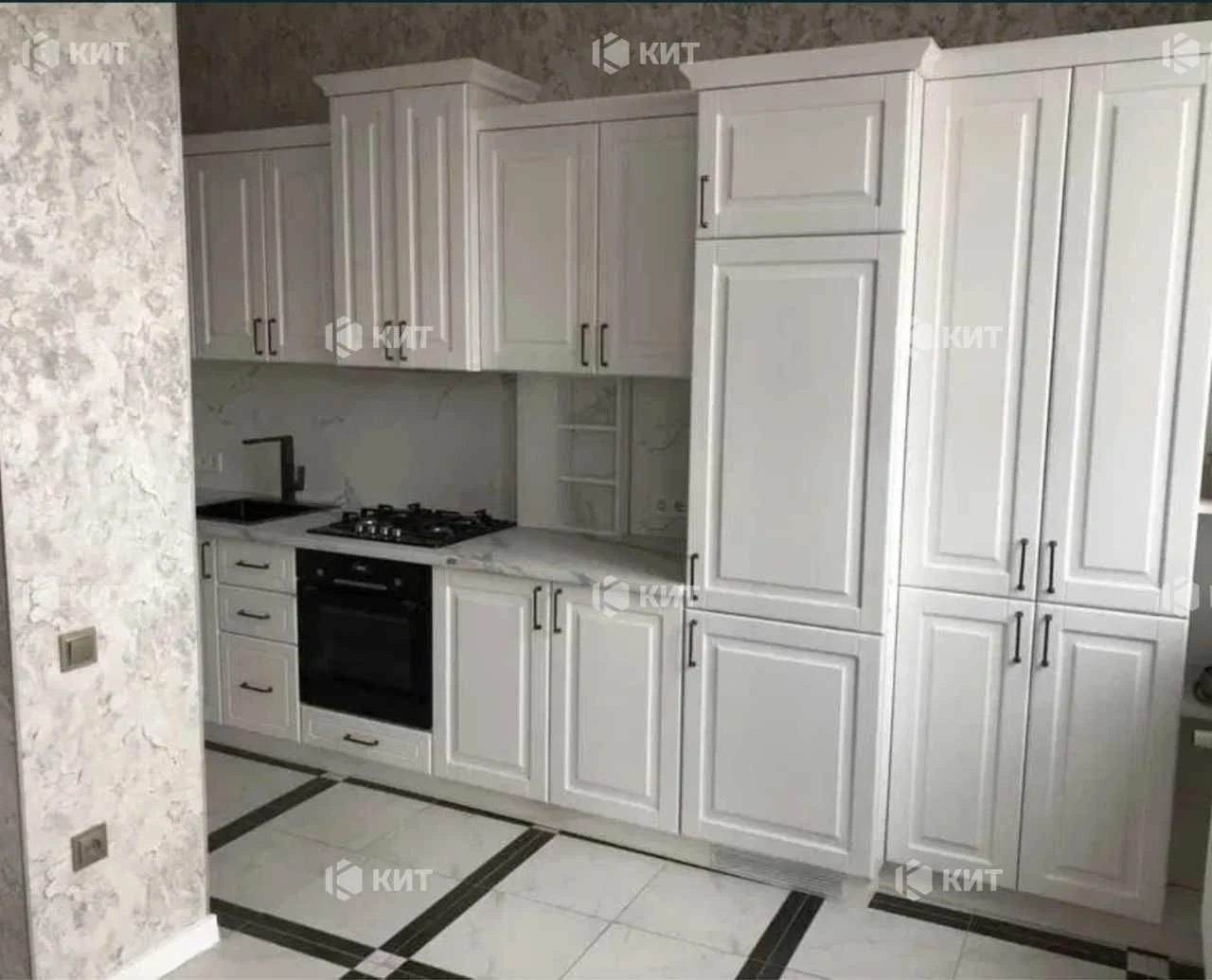 3к 100м2, Центр (м. Центральный рынок. ул. Дмитревская 19),