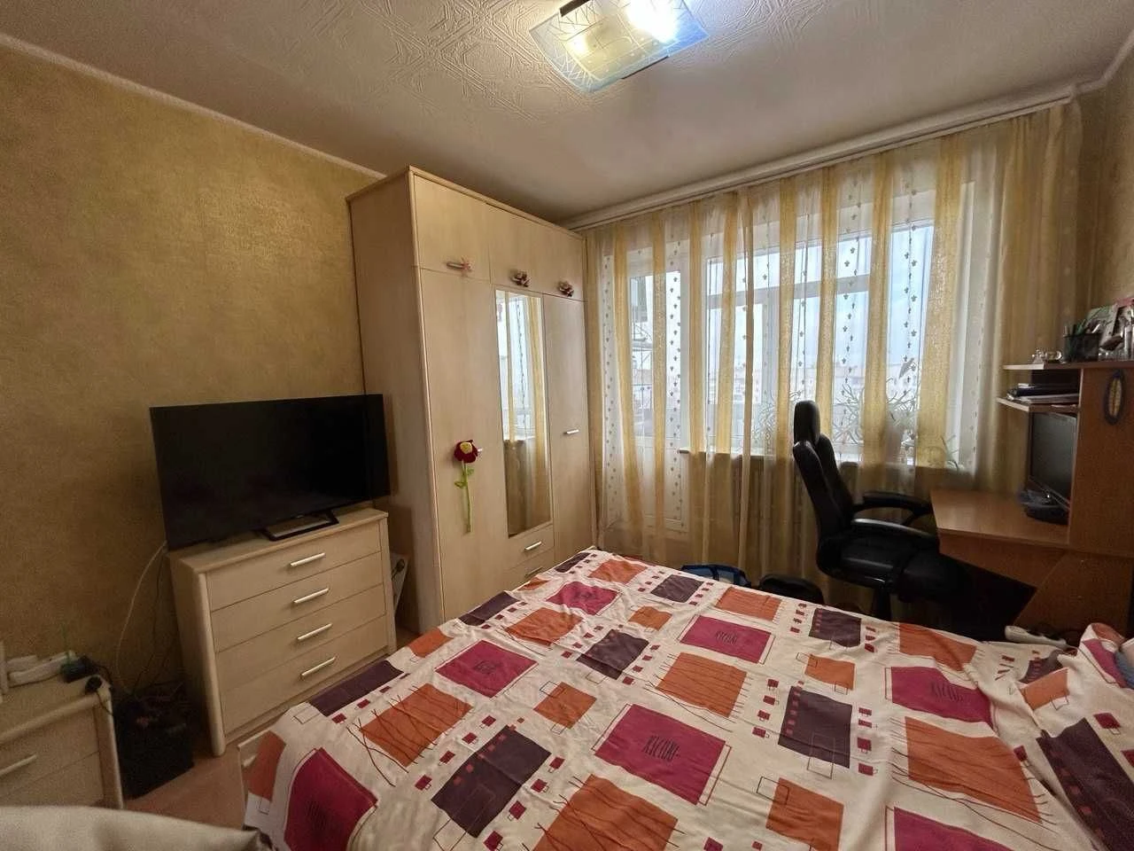 Продам 4-х кв ул. Гарибальди. Салтовка. 84 м2. М. Студенческ
