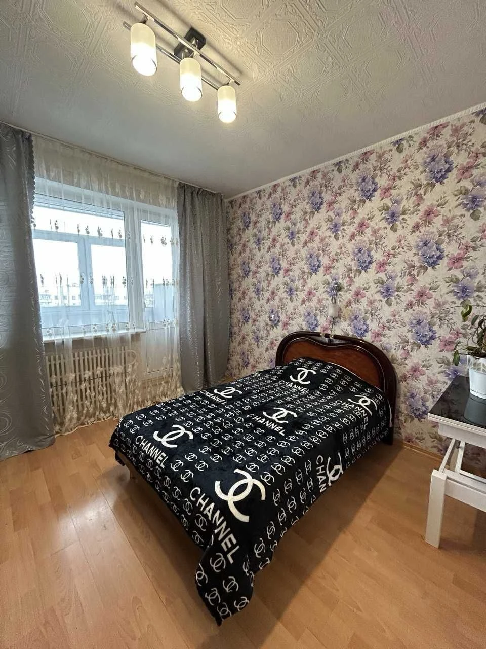 Продам 4-х кв ул. Гарибальди. Салтовка. 84 м2. М. Студенческ