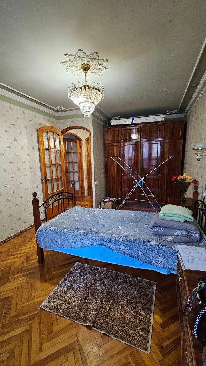 VS3Продається 3 кімнатна квартира у гарному житловому стані