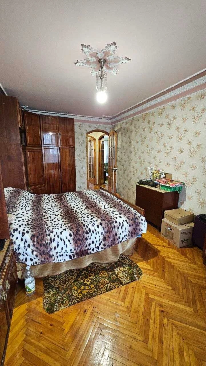 VS3Продається 3 кімнатна квартира у гарному житловому стані
