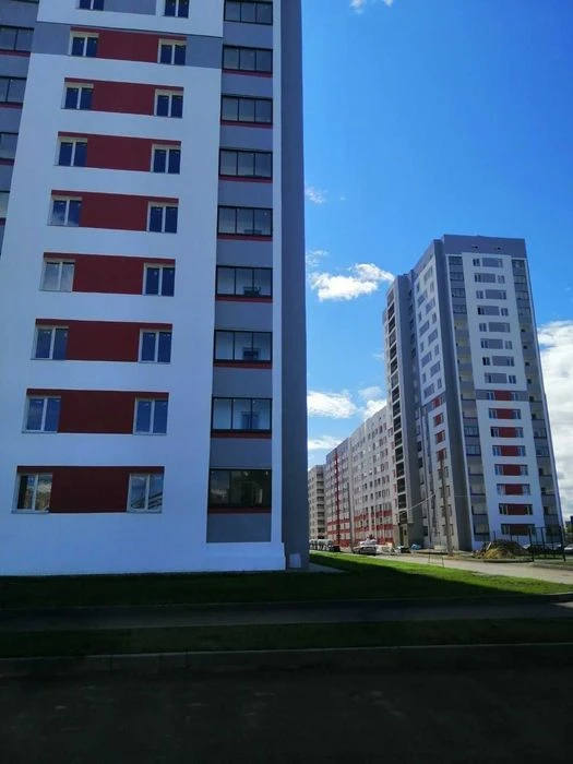 Продам однокімнатну квартиру у новобудові ЖК Гідропарк по ву