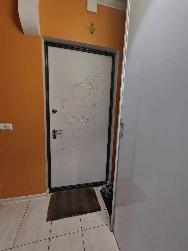 Продам 3 комнатная квартира метро Холодная Гора, Капремонт.