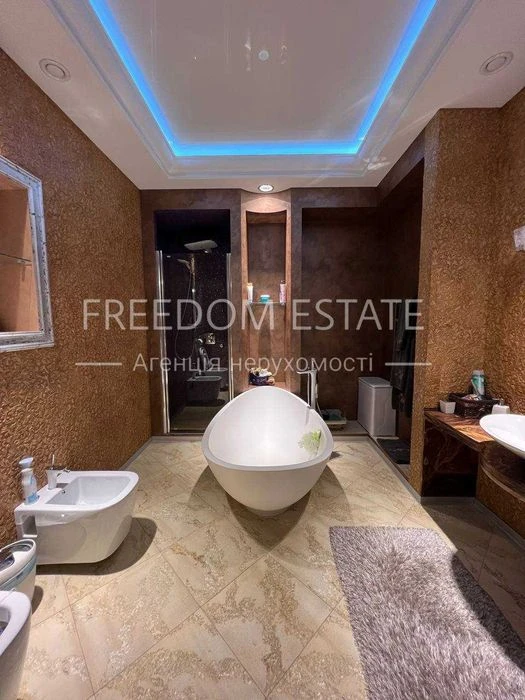 200тыс.$ ПРОДАЖА / Красивая квартира в центре/ Премиум класс
