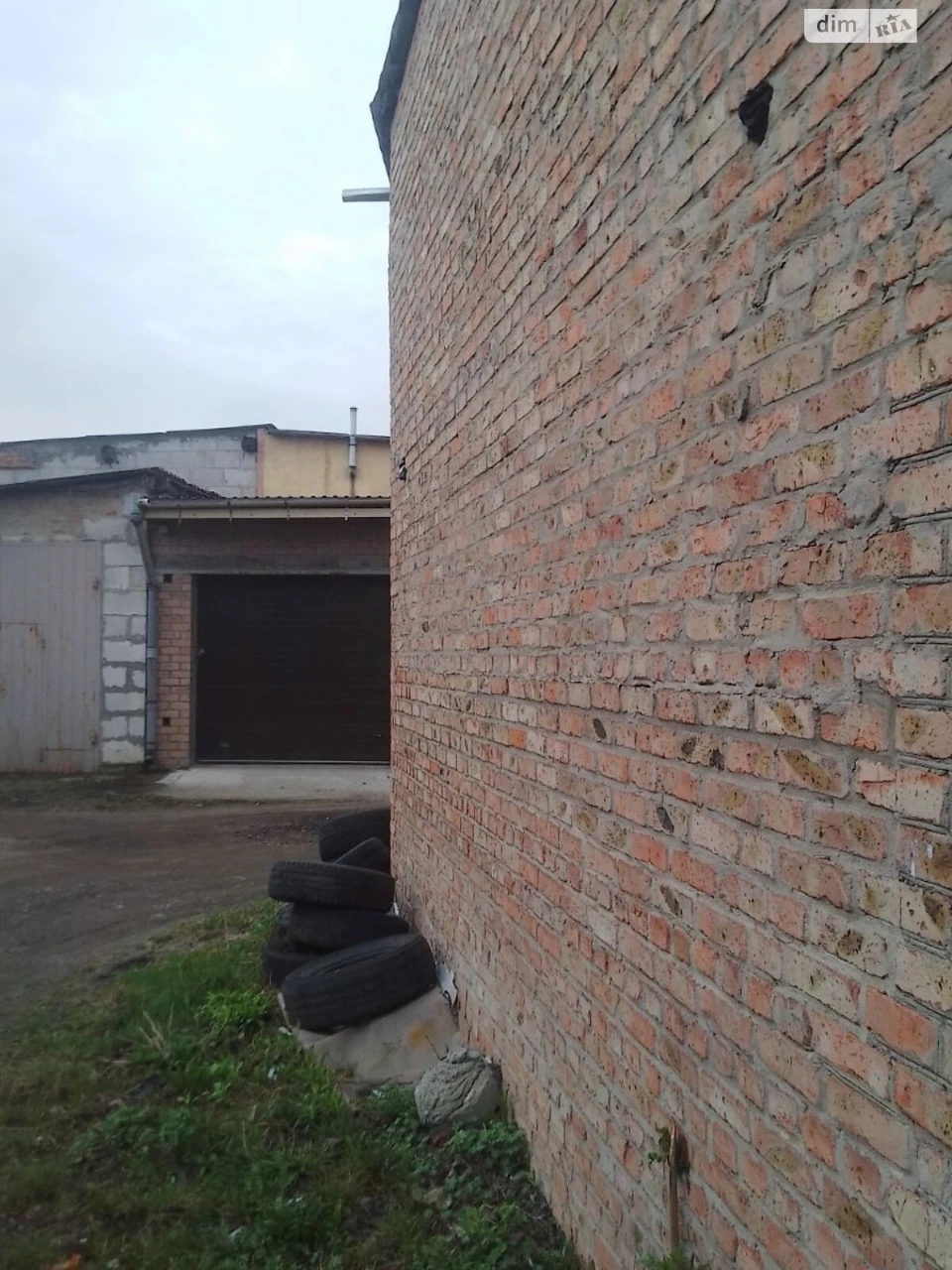 Продаж Місце в гаражному кооперативі Гнідава